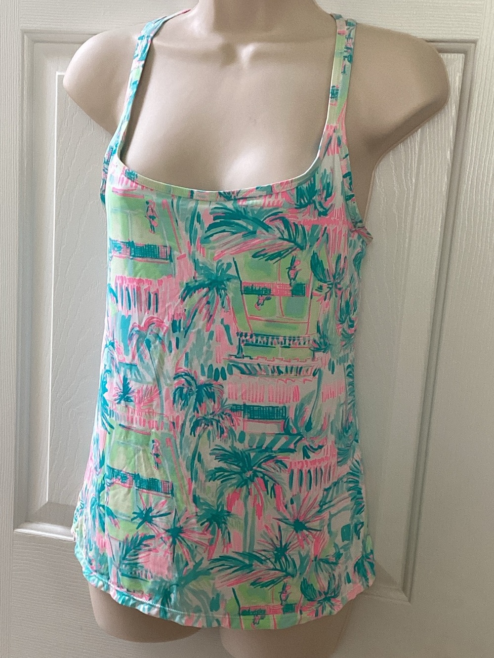 Lilly Pulitzer Luxletic Avila Bra tank top Country club chic Coastal Tropical M
